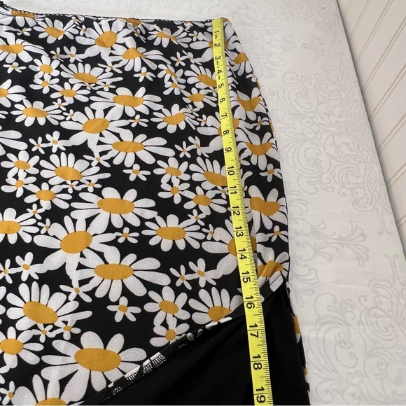 Pretty Garbage Mesh Ditsy Floral Daisy Midi Skirt Side Slit Size Medium - Picture 11 of 12